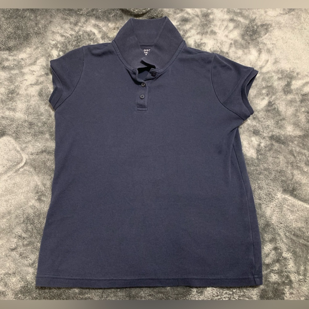 6 pack navy blue school shirts in the size medium